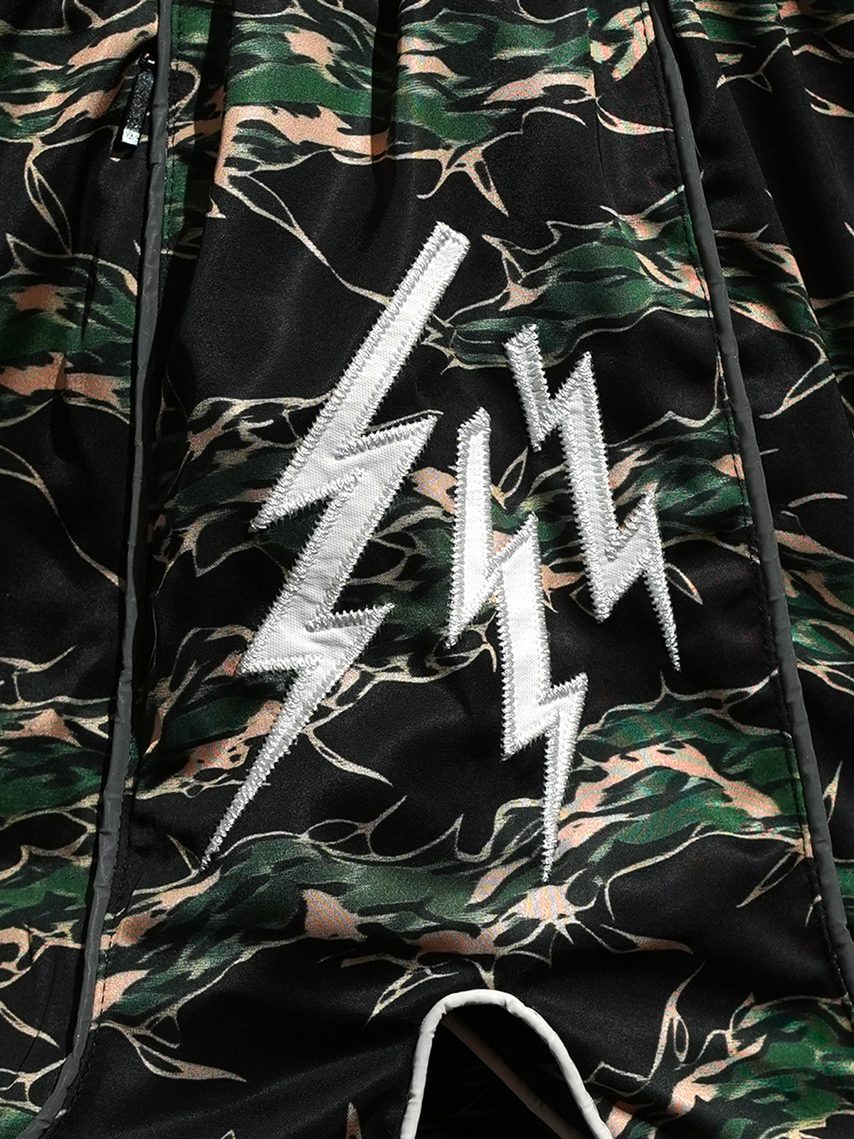 2026 S+RANK F.C THAI SHORTS [TIGER]